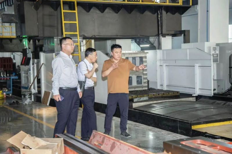 南京分行辖内支行深入某科技型企业生产一线，详细了解企业经营情况，调研原材料采购资金需求